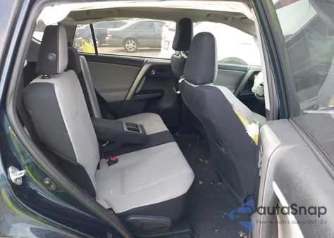 2017 Toyota Rav4 Xle z USA, uszkodzony, nr VIN 2T3WFREV1HW376117